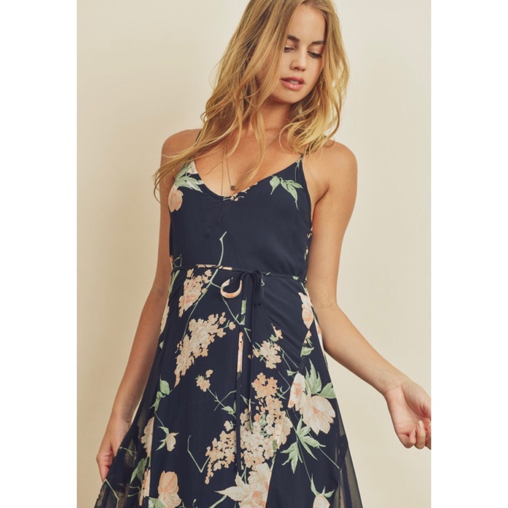 Navy floral flared hem wedding guest maxi dress - Picture 4 of 7
